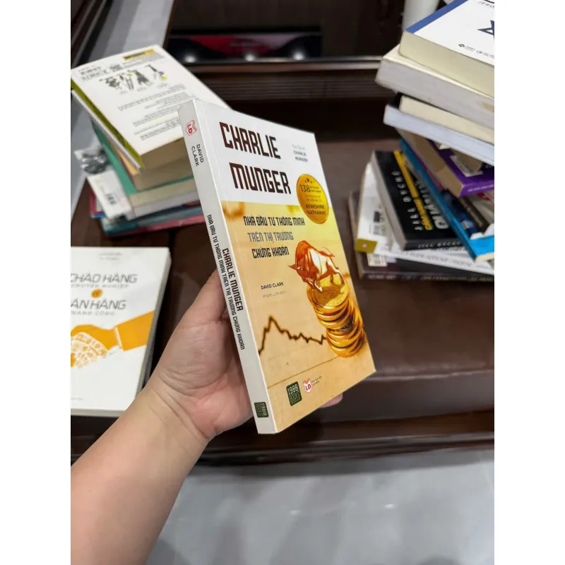 Charlie Munger – Nhà Đầu Tư Thông Minh Trên Thị Trường Chứng Khoán - K4 1021010