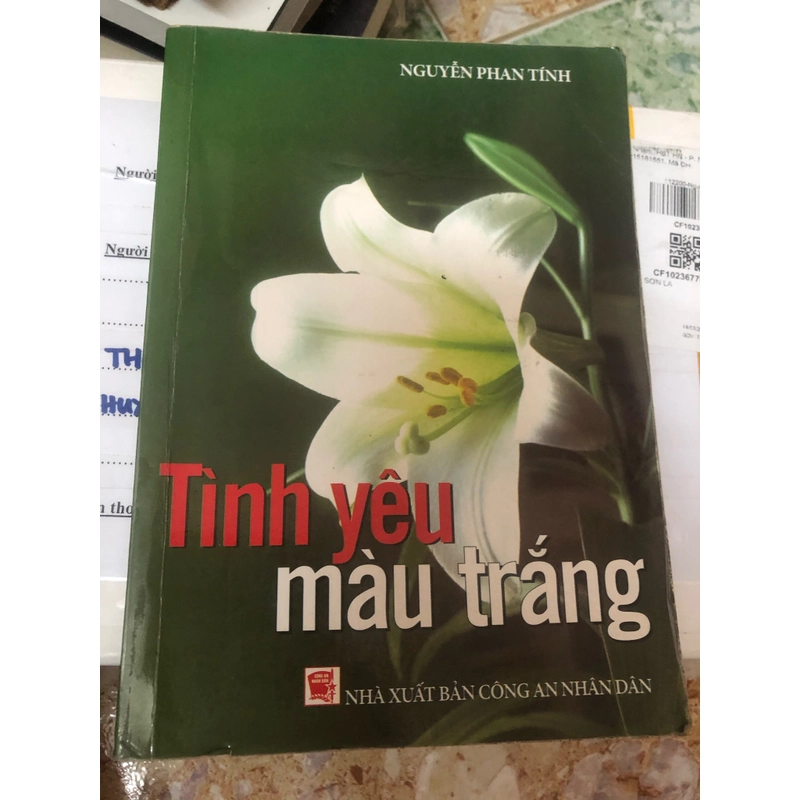 tình yêu màu trắng :có chữ ký tác giả 482519