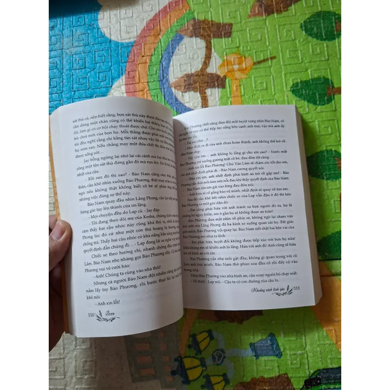 Khoảng Cách Tình Yêu 1002206