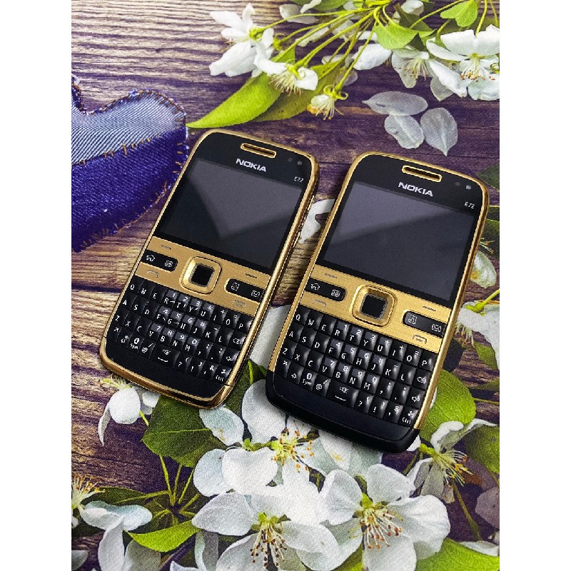 Điện Thoại Nokia Black E72 Phiên Bản Mạ Vàng 24K 4123