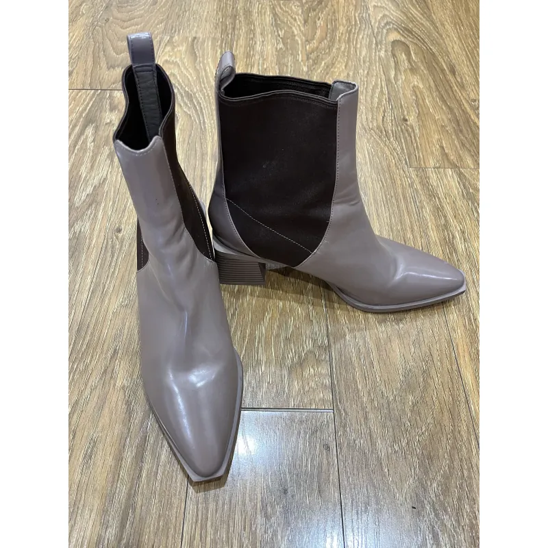 Bốt Charles & Keith size 39 hàng chính hãng tình trạng mới 90%  976700