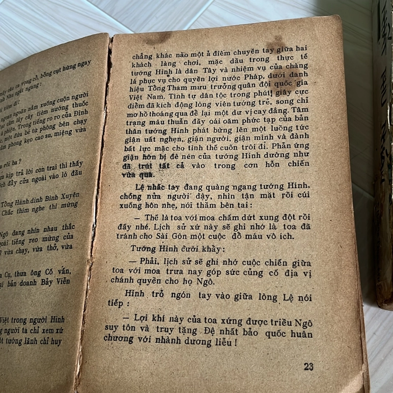 Sách tiểu thuyết văn học “Đệ nhất phu nhân” 497319