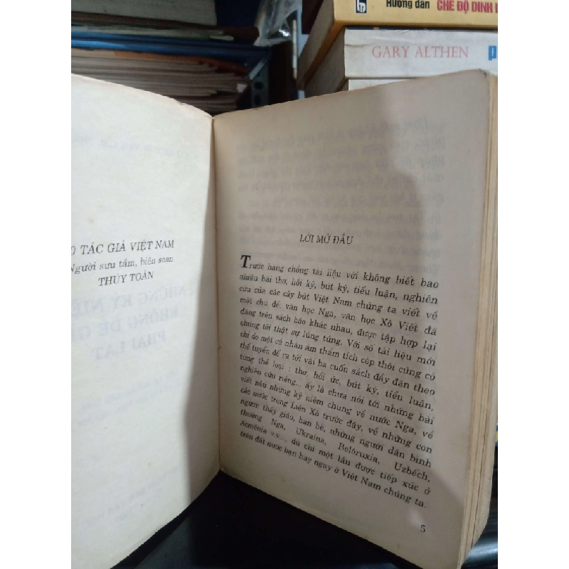 Những kỉ niệm không dễ gì phai lạt Sách văn học KSX1004 1007859