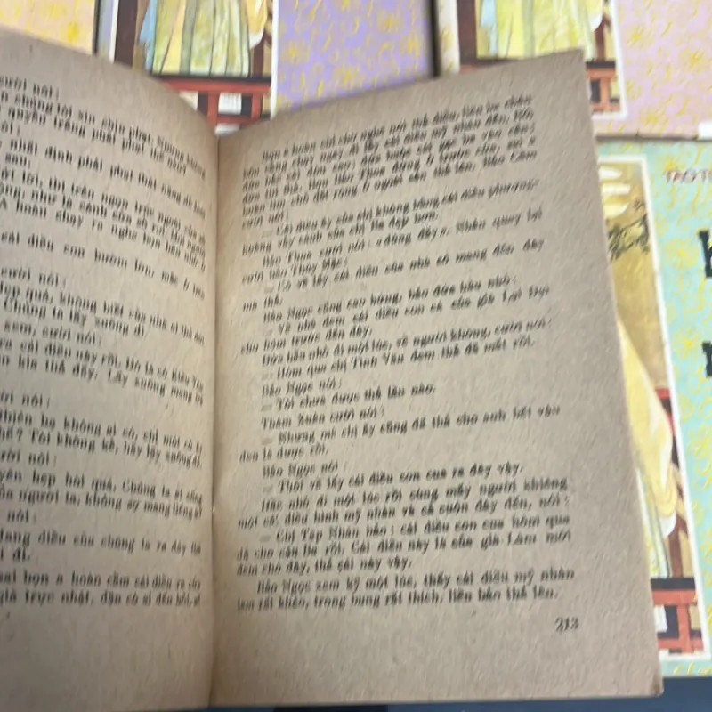 Bộ tiểu thuyết Hồng Lâu Mộng 1006085