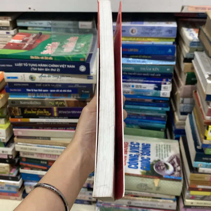 Bạn Không Thể Đổi Hướng Gió, Nhưng Có Thể Điều Khiển Cánh Buồm♟️ 783851