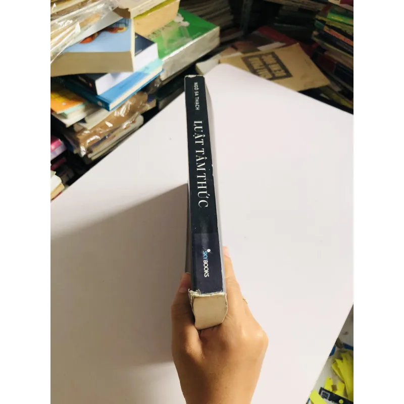 LUẬT TÂM THỨC ( Giải mã ma trận vũ trụ) 758121