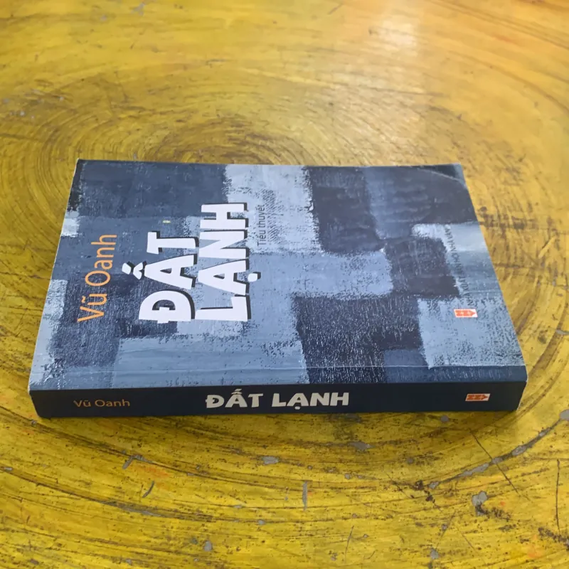 ĐẤT LẠNH - VŨ OANH 1002922