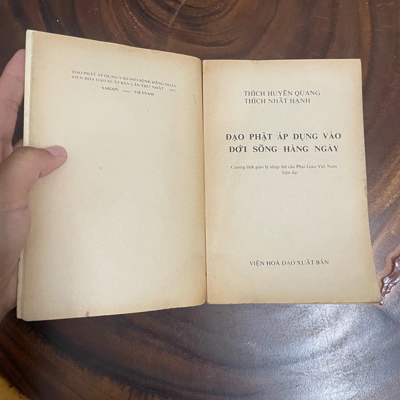 II Tựa sách: Đạo Phật Áp Dụng Vào Đời Sống Hàng Ngày - Thích Huyền Quang & Thích Nhất Hạnh 446205