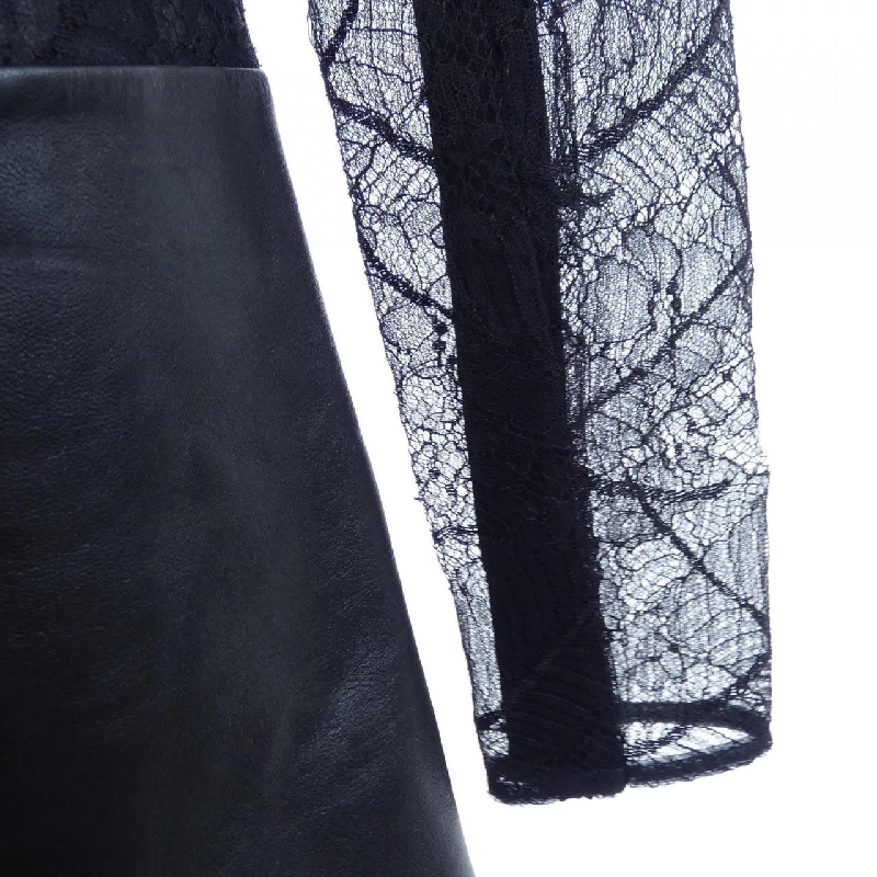 Áo đầm LOUIS VUITTON Feather Lace và Da FMLD94NN4 - Hàng hiệu Authentic 812726