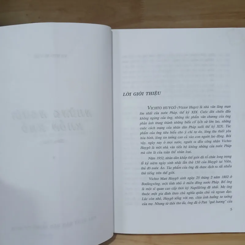 Những Người Khốn Khổ (Tập 1, 4) - Vichtor Huygô 689305