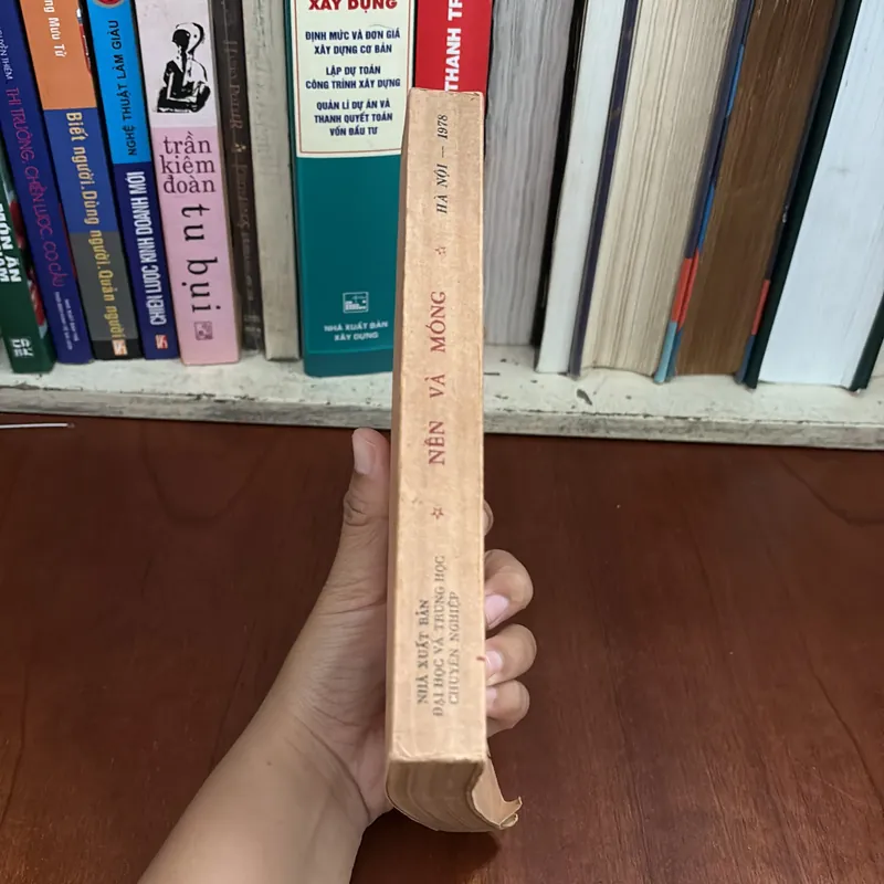 II Sách Xưa: Nền Và Móng - Lê Đức Thắng, Bùi Anh Định, Phan Thường Phiệt - 1978 603003