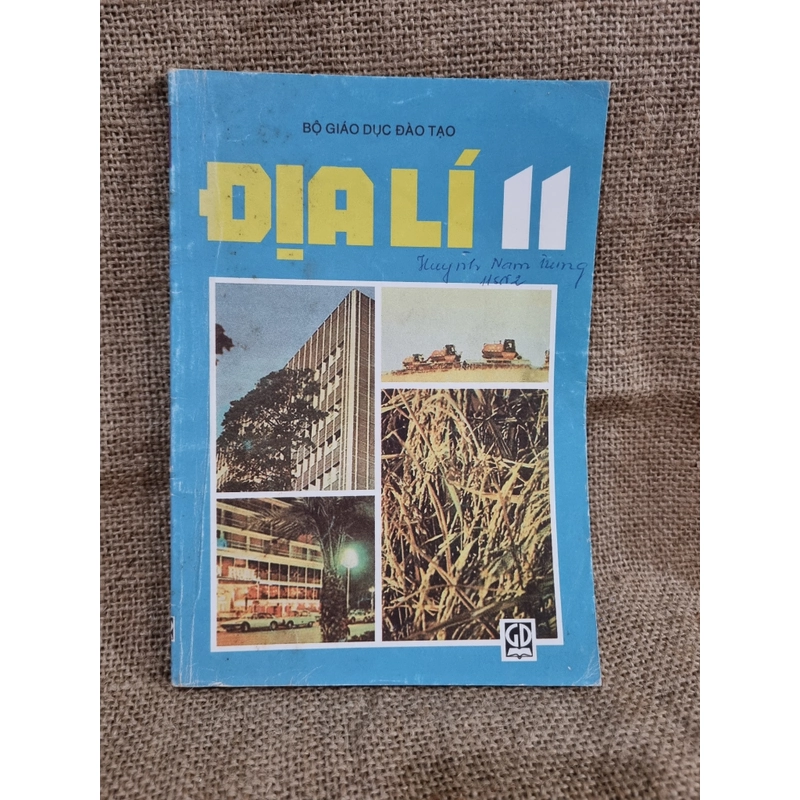 Địa lý 12, lịch sử 12, địa lý 11, giáo dục công dân 10 | sách giáo khoa 9x 306912