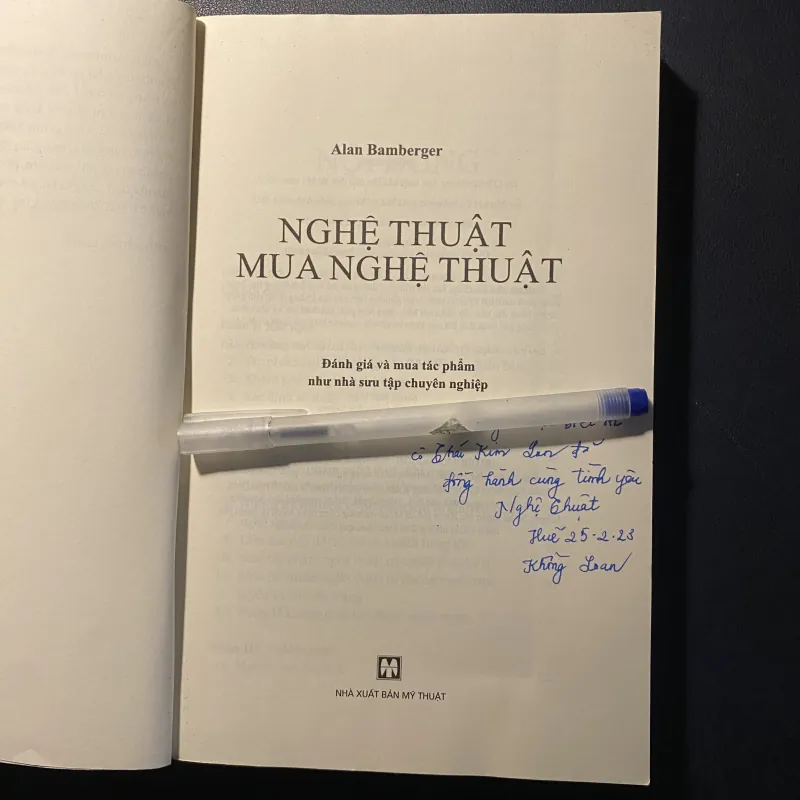 Nghệ thuật mua nghệ thuật- chữ ký dịch giả 1013587