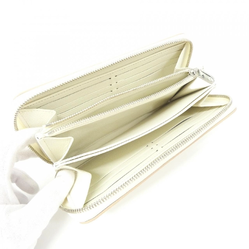 Ví Zippy da kỳ lạ Louis Vuitton N97773 621922