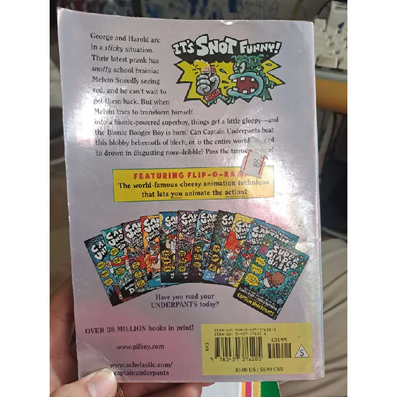 CAPTAIN UNDERPANTS AND THE BIG, BAD BATTLE of The BIONIC BOOGER BOY PART 1: The NIGHT OF The NASTY NOSTRIL NUGGETS ENGLISH BOOKS HCM1008 577399