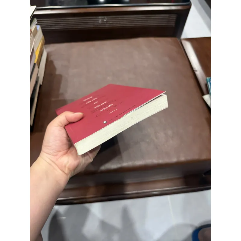 NHỮNG CÂY CẦU CÓ MÁI CHE MÀU ĐỎ- K5 1031098