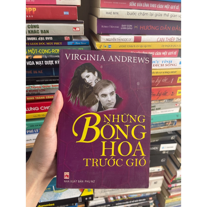 Những bông hoa trước gió. 32 410381