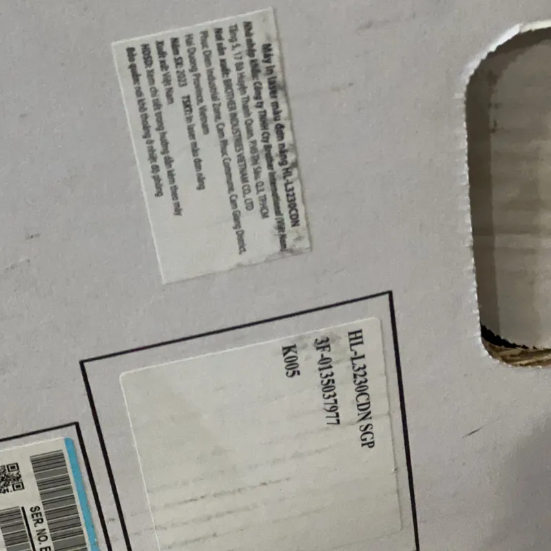 Máy in và 4  ống mực dự phòng 561907