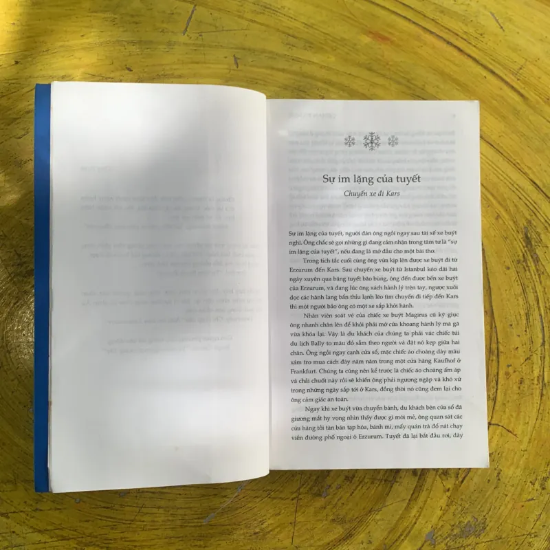 TUYẾT - ORHAN PAMUK  1003085