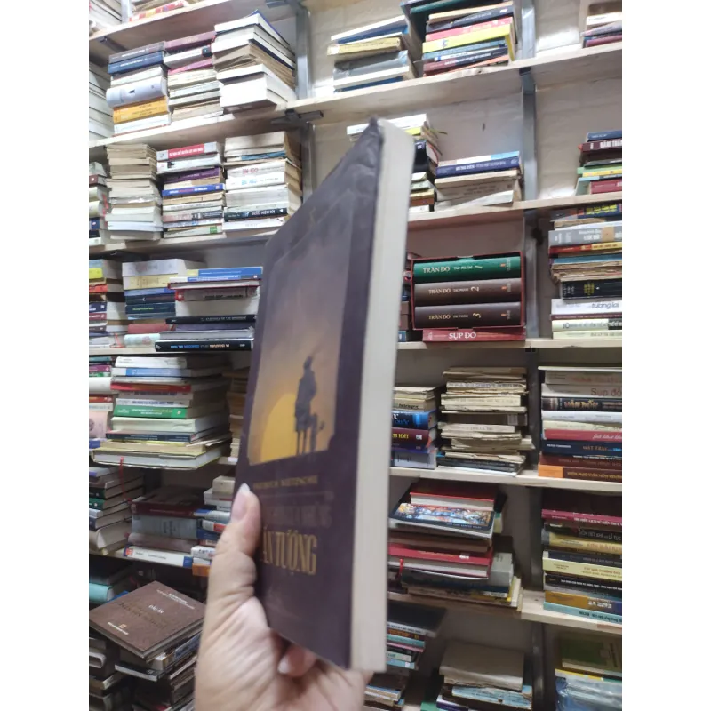 Sách: Buổi hoàng hôn của những Thần tượng - Friedrich Nietzsche (A2) 577167
