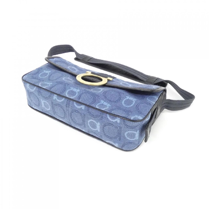 Túi xách vai Salvatore Ferragamo 21 5900 - Hàng hiệu Chính hãng 802844