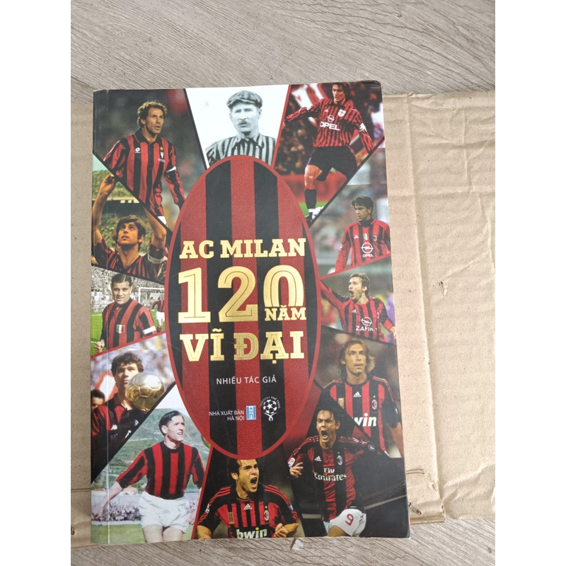 AC MILAN 120 NĂM VĨ ĐẠI 301658