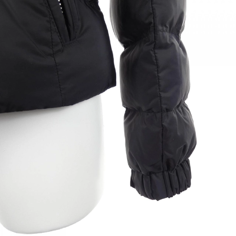 Áo khoác lông vũ PRADA logo hình tam giác 29Y510 R202 Q04 - Hàng hiệu Chính hãng 819335