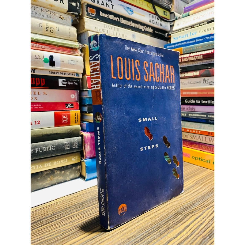 SMALL STEPS - LOUIS SACHAR 140294