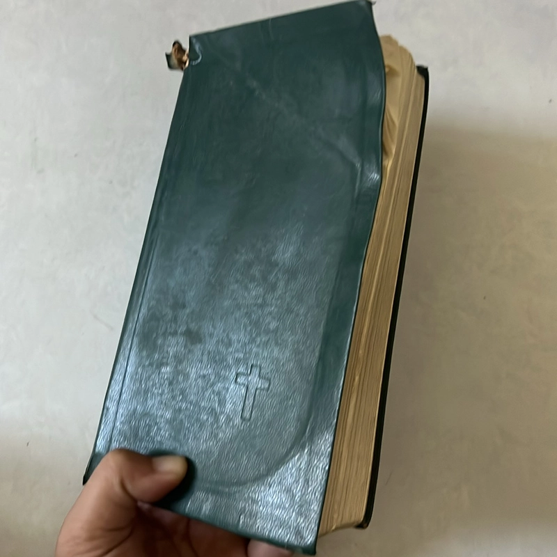 Livre "Prières du temps présent" nouvel office divin texte liturgique 1972 503492