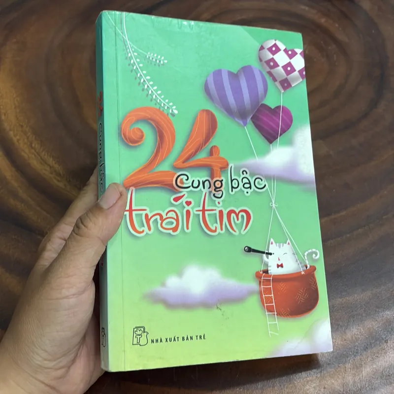 II Tựa Sách: 24 Cung Bậc Trái Tim - Trang Thơ, Lâm Moon, Xuân Oanh, Thẩm Quỳnh Trân - 2014 976287