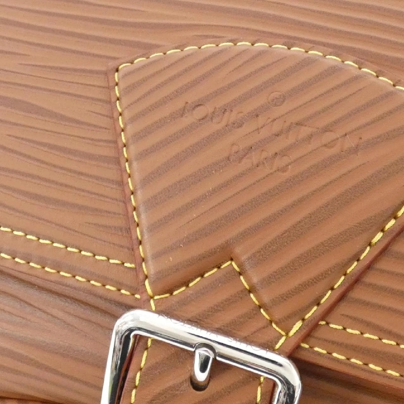 Túi đeo vai Louis Vuitton Epi XL Montsouris Messenger M23097 613845