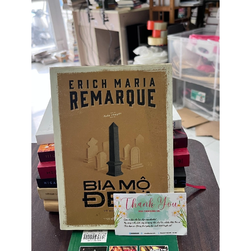 Bia Mộ Đen - Erich Maria Remarque 792732