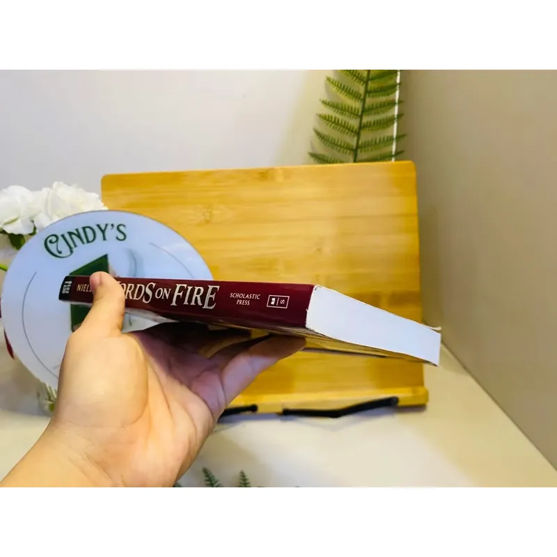 [Sách tiếng Anh 2hand] Like new 90% - 📖 Words on Fire – Jennifer A. Nielsen 592586