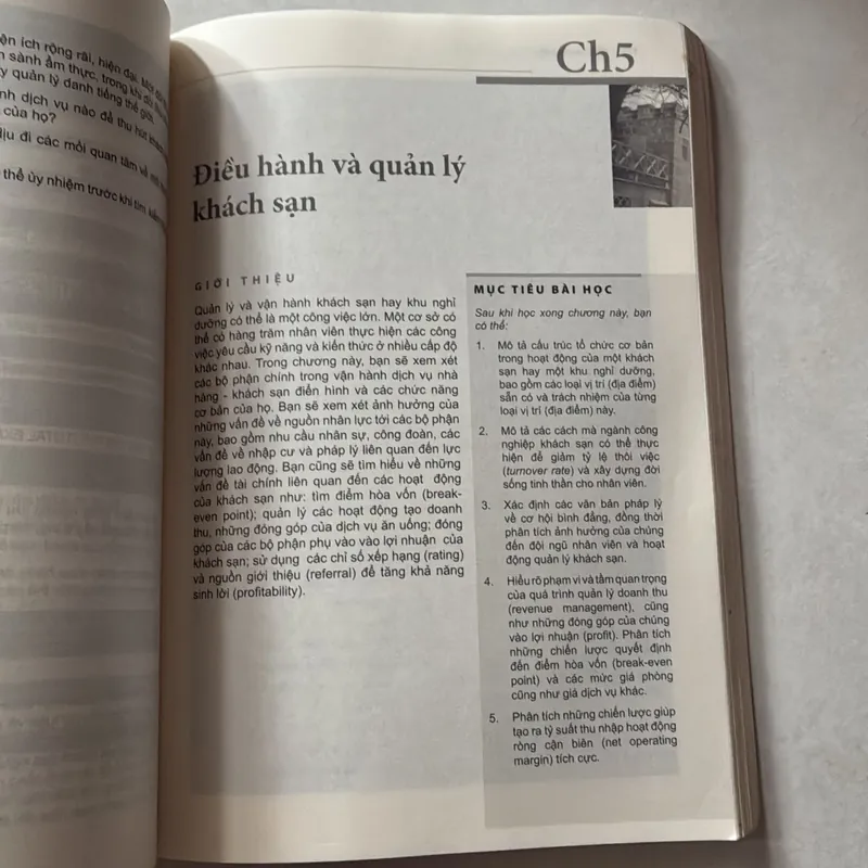 Tổng quan du lịch nhà hàng khách sạn - ĐH FPT 727427