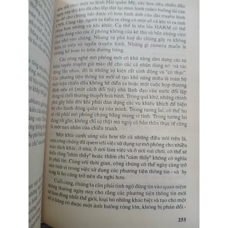 CHIẾN TRANH VÀ CHỐNG CHIẾN TRANH - ALVIN VÀ HEIDI TOFFLER 731559