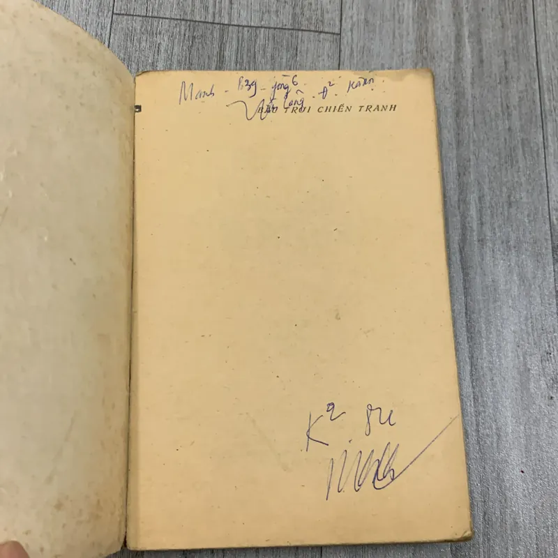 Bầu trời chiến tranh. 1b3 689751