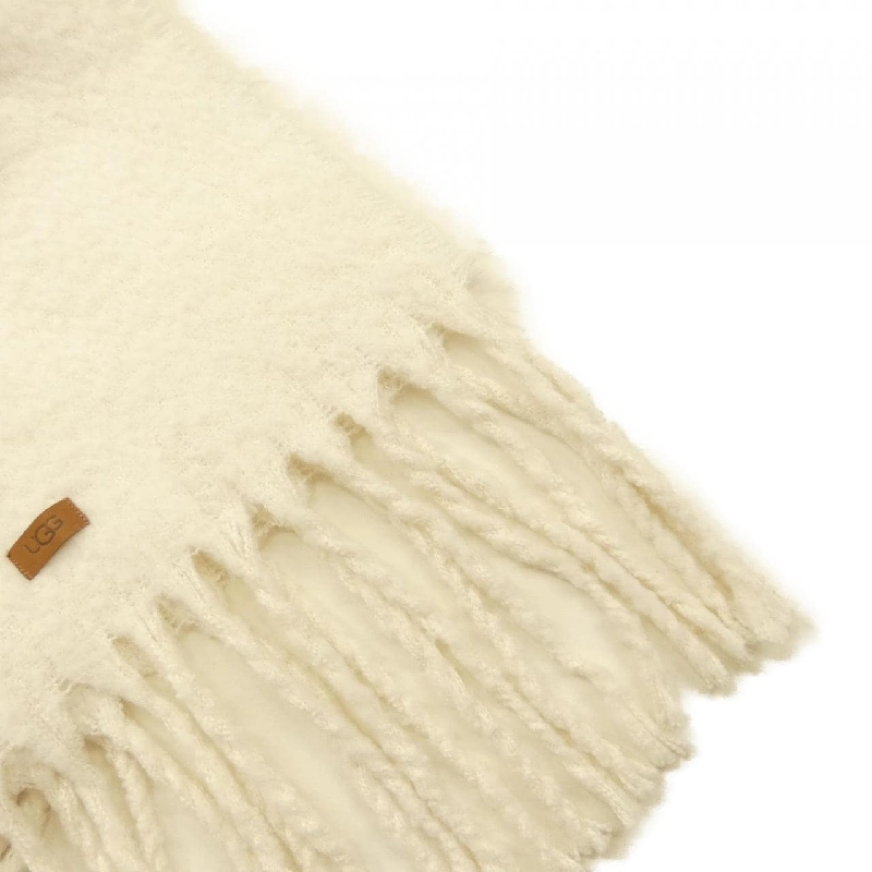 Khăn quàng cổ UGG 665080