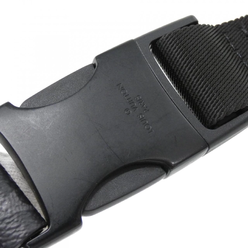 Túi đeo chéo Louis Vuitton Monogram Eclipse (LV Graffiti Veil) Discovery Bum Bag PM M21397 611799