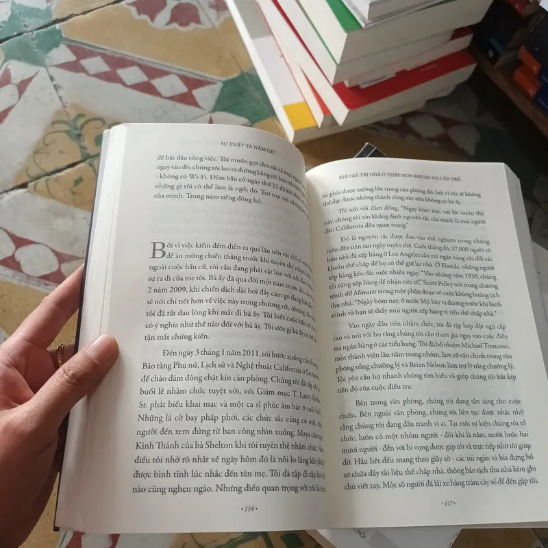 Sự Thật Ta Nắm Giữ Một Hành Trình Xuyên Nước Mỹ- Kamala Harris 695636