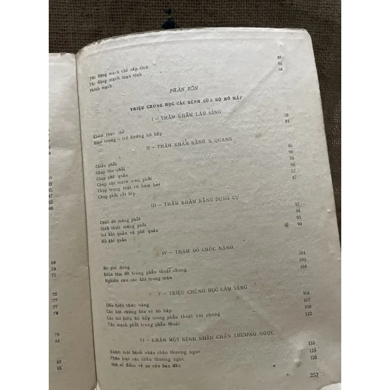 Triệu chứng học ngoại khoa - 250 trang khổ lớn  926117