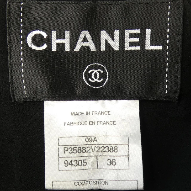 Áo khoác CHANEL P35882V22388 627797