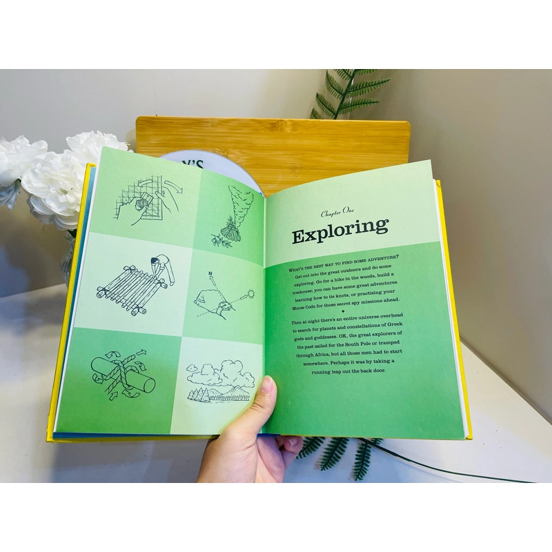 [Sách 2hand từ US] Like new 90% - 💖 The Curious Boy's Book of Adventure 474508