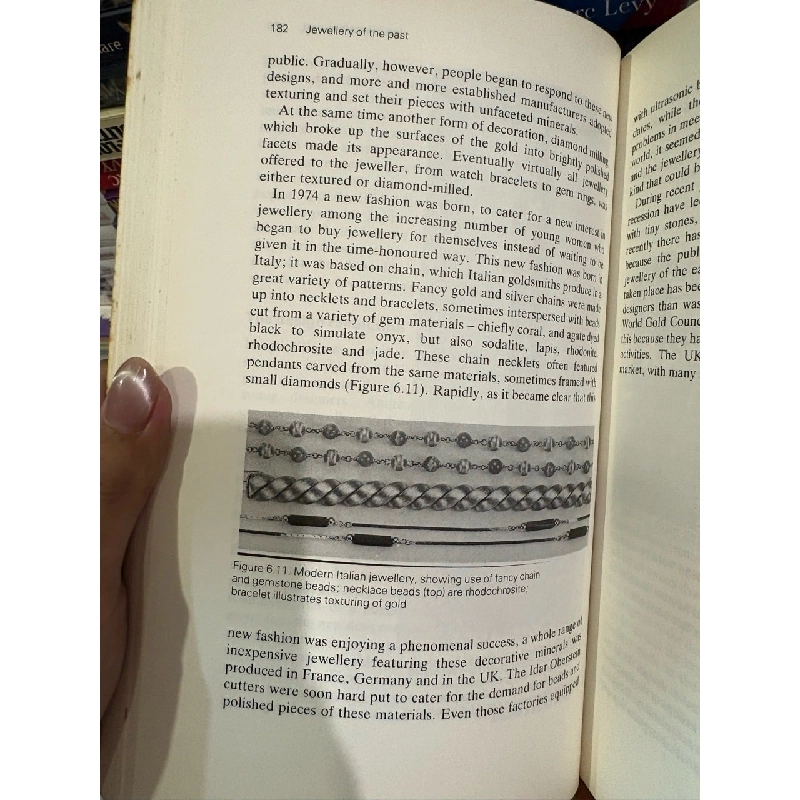 The retail jeweller's guide - Kenneth Blakemore 927621