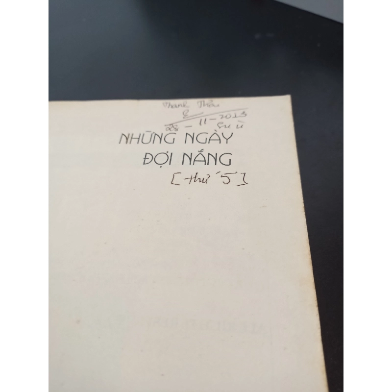 Những Ngày Đợi Nắng (2013) - Quái Vương Mới 80% HCM.ASB2301 913270