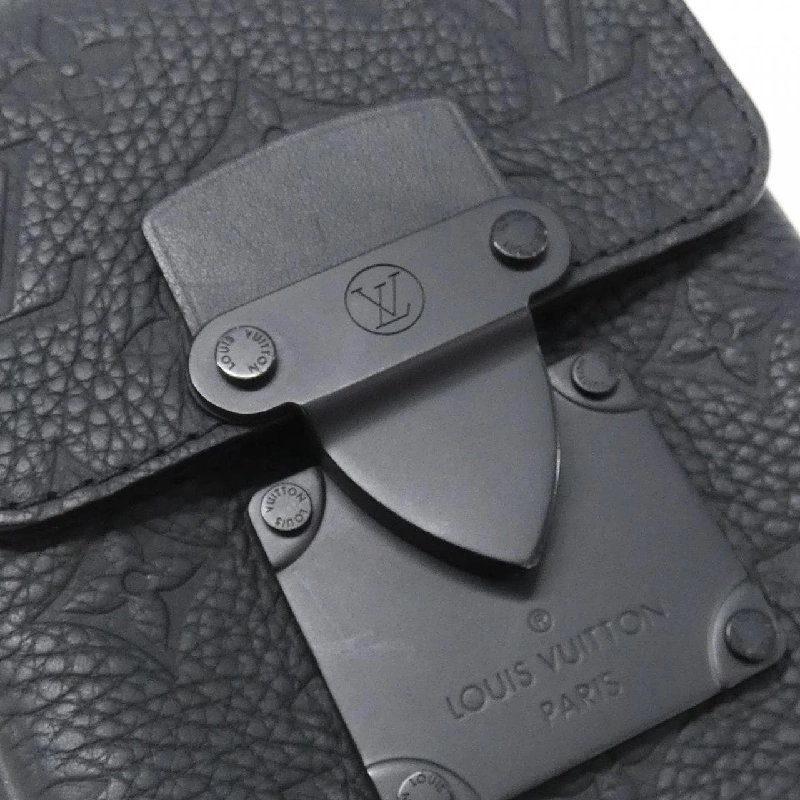 Túi đeo vai Louis Vuitton Trillon Monogram S Lock Vertical Wearable Wallet M81524 - Hàng hiệu Chính hãng 802868