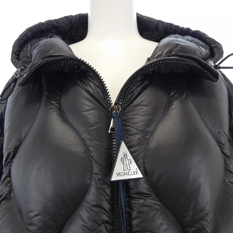 Áo khoác lông vũ MONCLER 642533