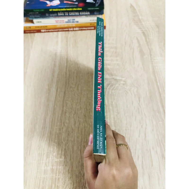 THIỀN GIỮA ĐỜI THƯỜNG  1007274