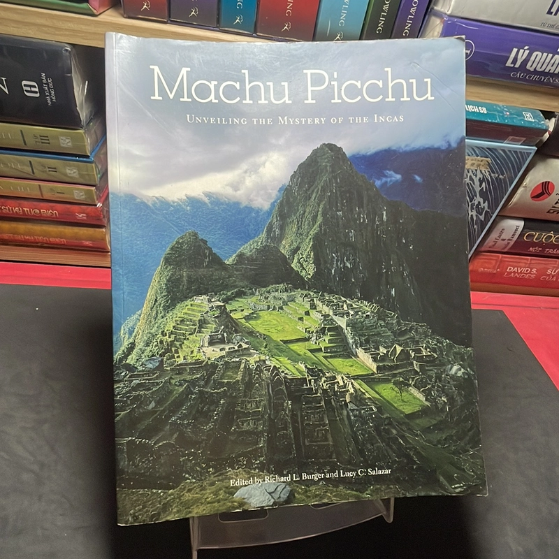 Machu Picchu Burger and Salazar 317555