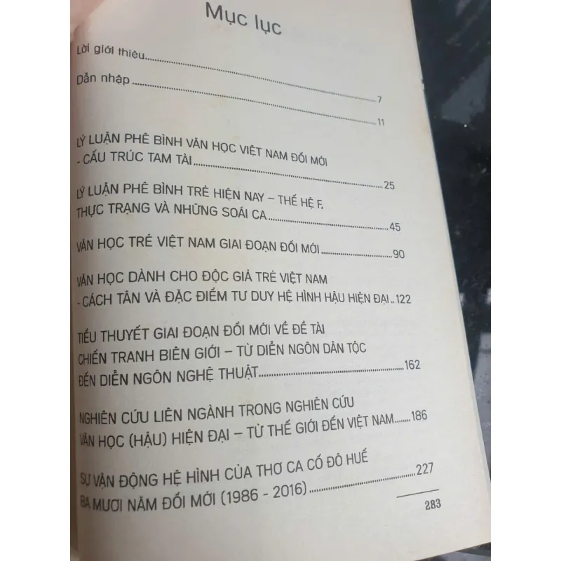 Văn Học Việt Nam Đổi Mới - Từ Những Điểm Nhìn Tham Chiếu 716515