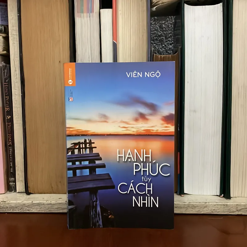 II Sách Về Cuộc Sống: Hạnh Phúc Tuỳ Cách Nhìn - Viên Ngộ - 2014 573363